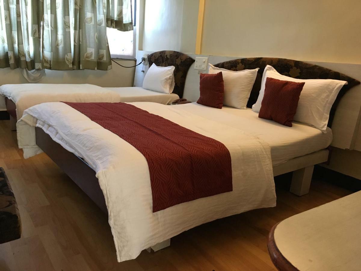 Hotel Tourist International Pune Bagian luar foto